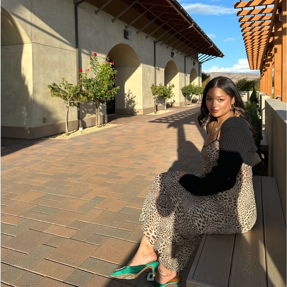 Meet Your Posher, Tabitha🪴 - Picture 3 of 8